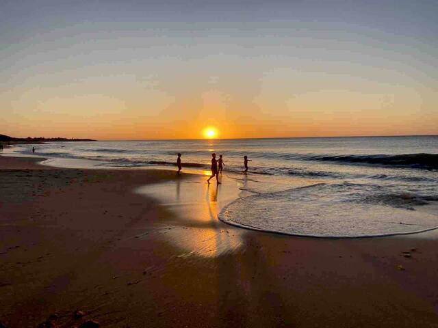 Family friendly house near the beach