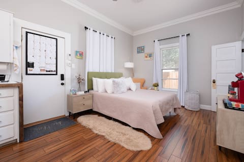 The Riley. Retro charm in the Heart of DT Amarillo