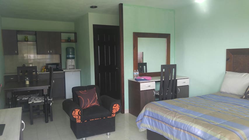 Buena Vista 3. Cerca Valquirico, VW, Outlet