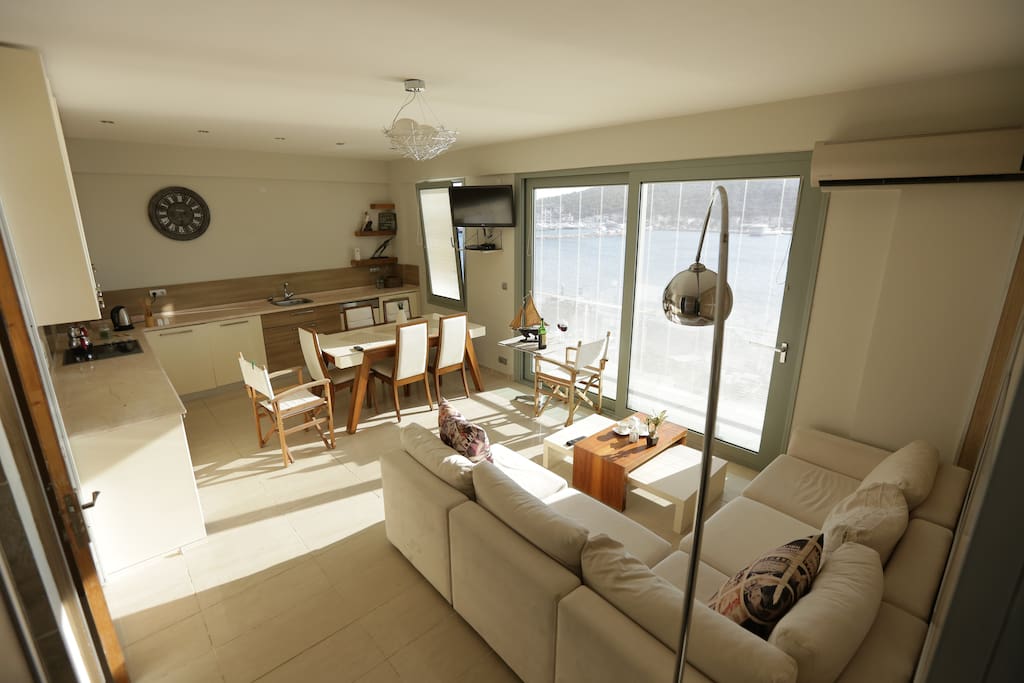 Trendy Living room