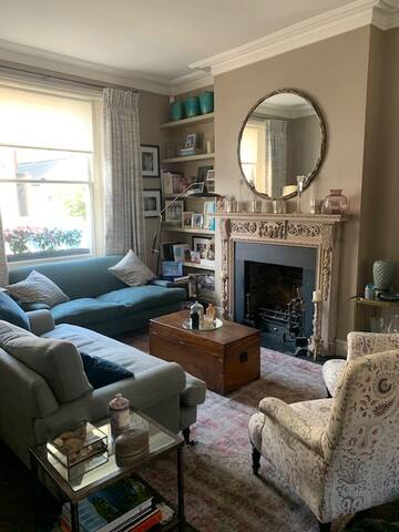 Stunning Townhouse in Chelsea London gallery image 2