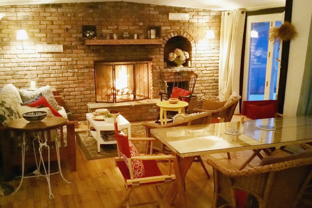 Living room and dining winter