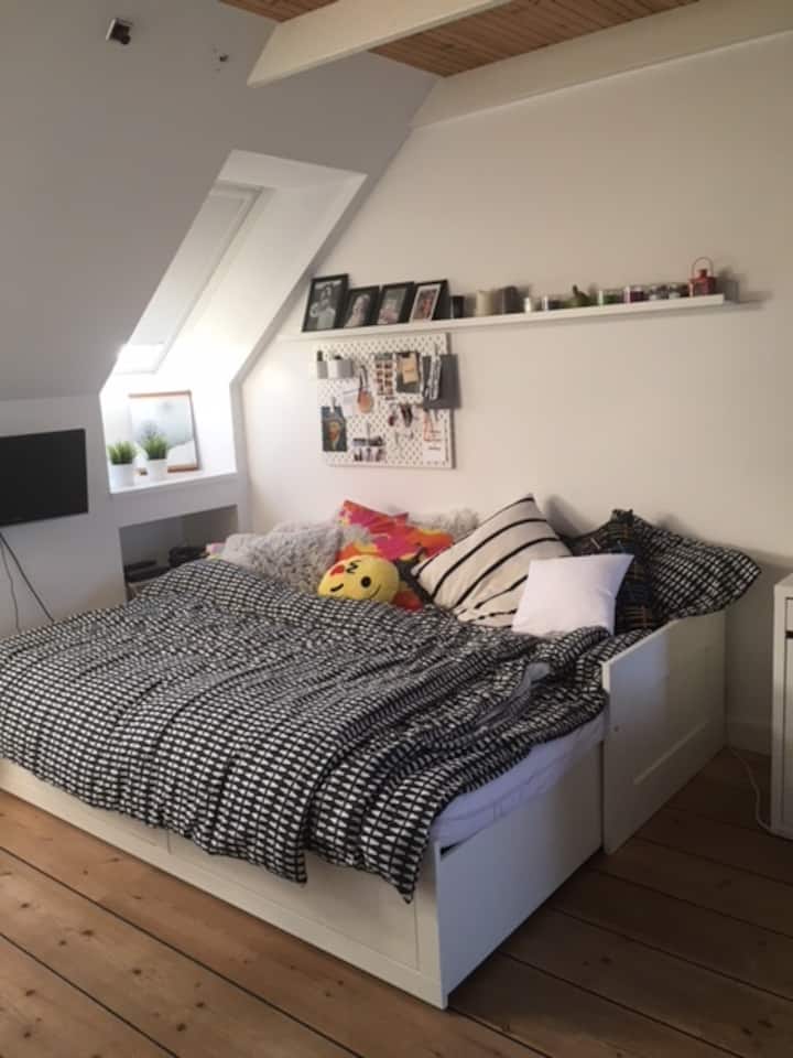 Izba s manželskou posteľou