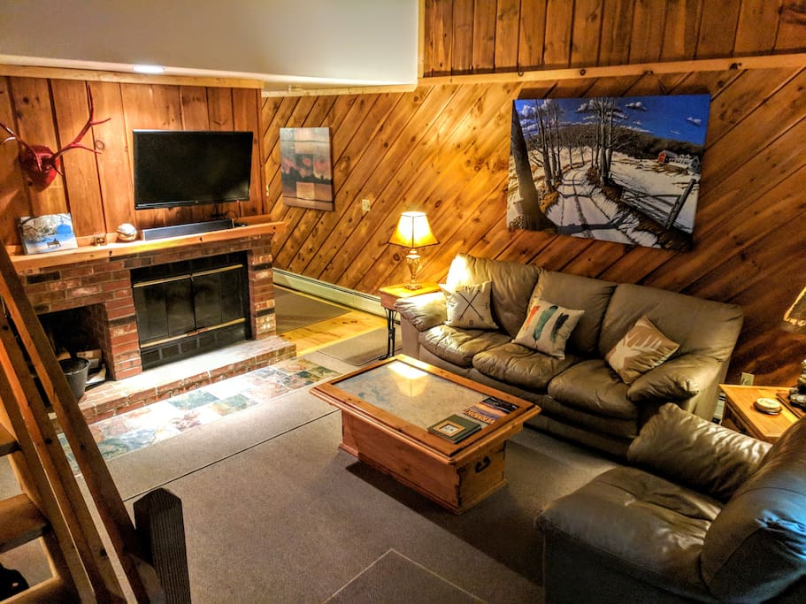 Living room with Flat Screen and fireplace (2nd Fl)