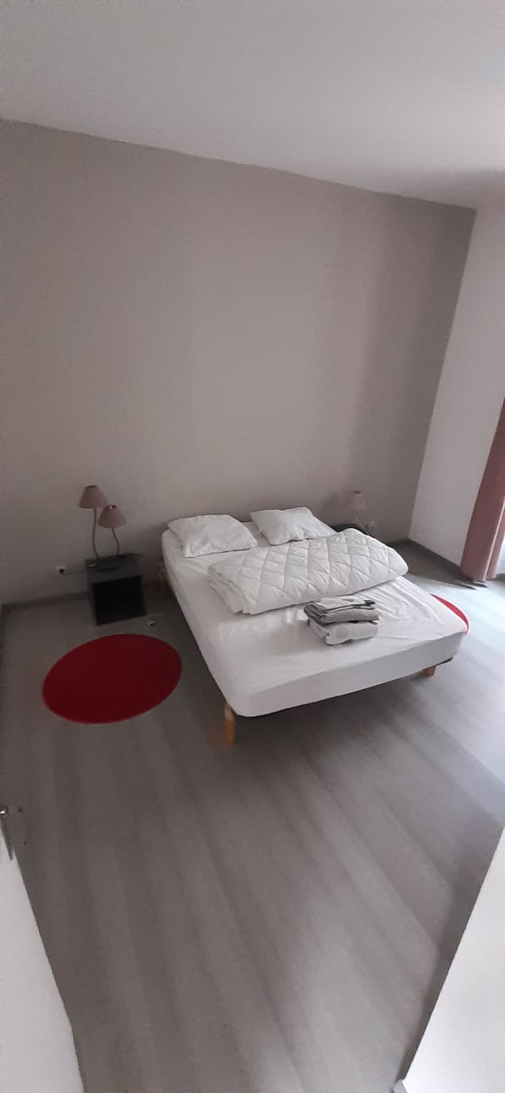 Ამ ერთზე განთავსდება სუფთა თეთრეული