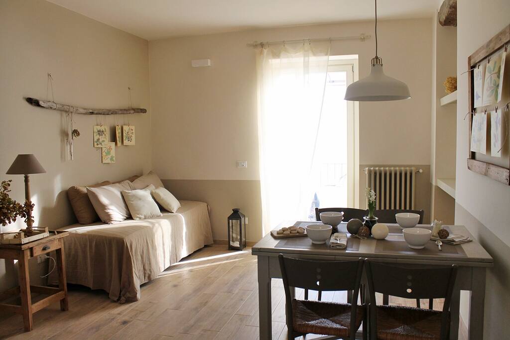 Soggiorno con divano letto