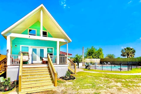 Lakeview Cottage (pool, fishing pier, lake)