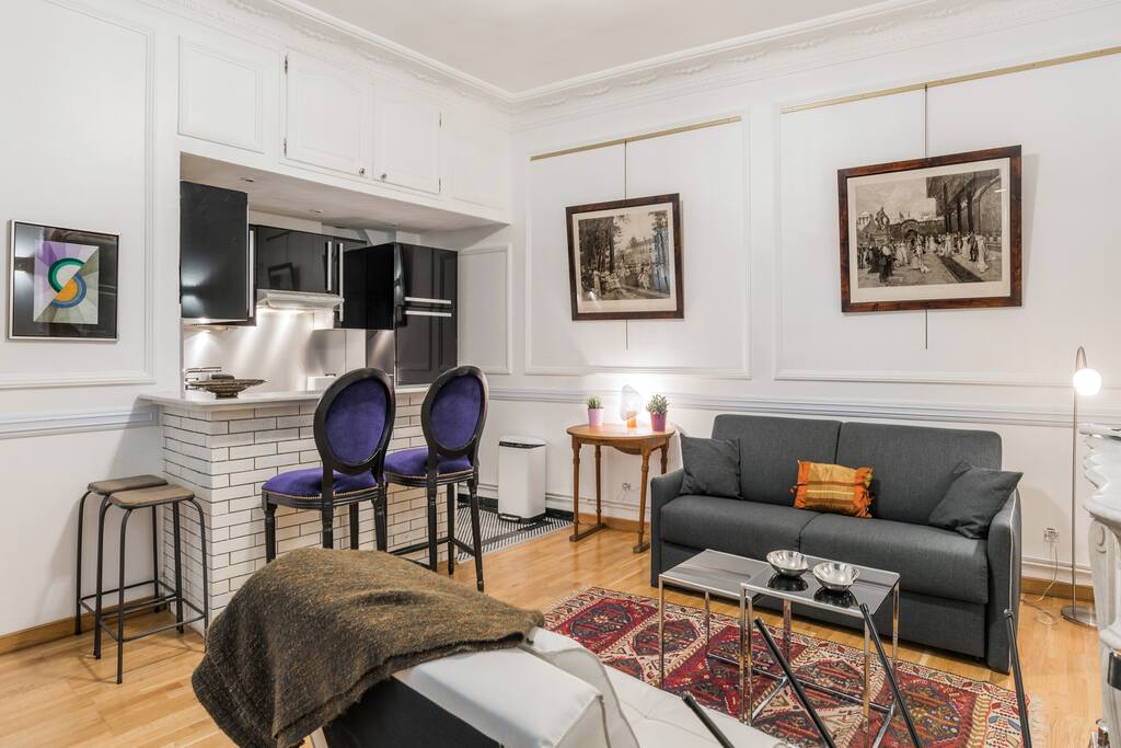 Open Kitchen and convertible sofa
