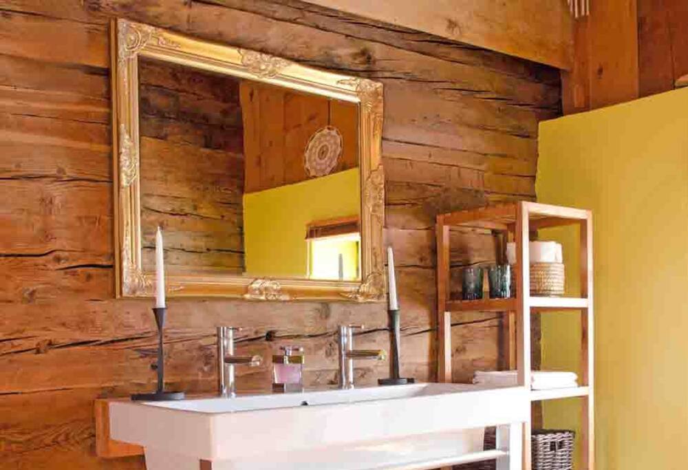 Badezimmer...
bathroom....