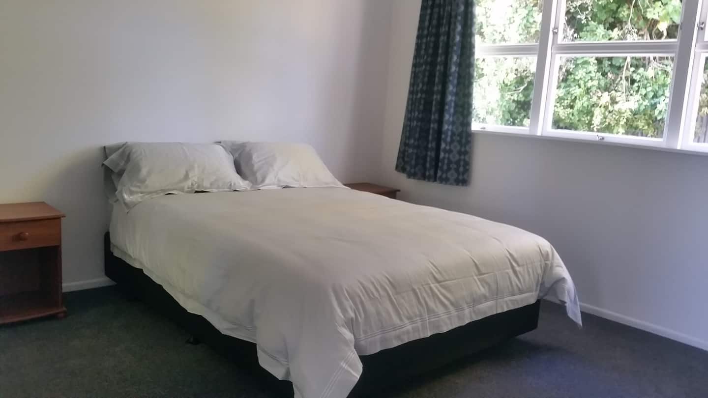 A Home Away From Home -For Business Or Pleasure. 5