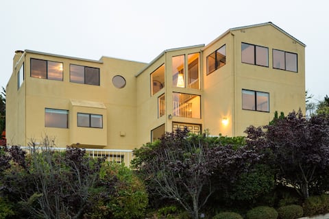 SFO Panoramic Views
4BR/3BA near SF-Silicon Valley