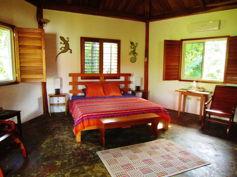 King size quality mattress and linens. La Tortuga has ceiling fan and a/c.