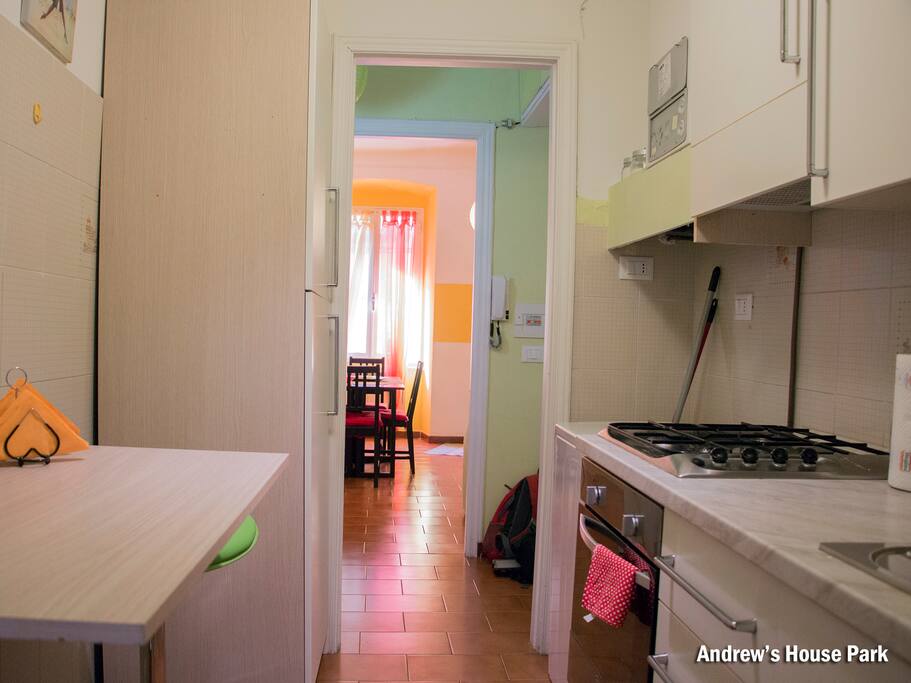 cucina completa di tutto