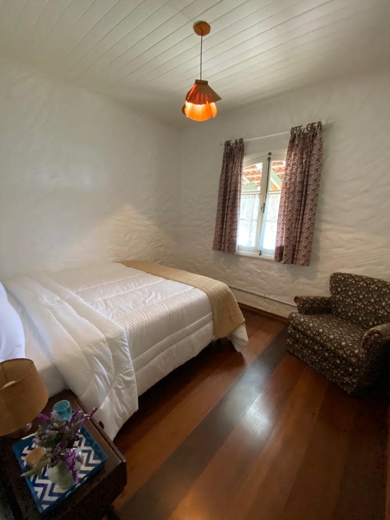 I det tredje sovrummet vetter sängen mot fönstret, och genom det väntar en vacker utsikt när du vaknar!