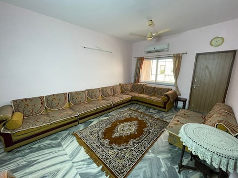 Cozy  Furnished Penthouse With open Terrace.