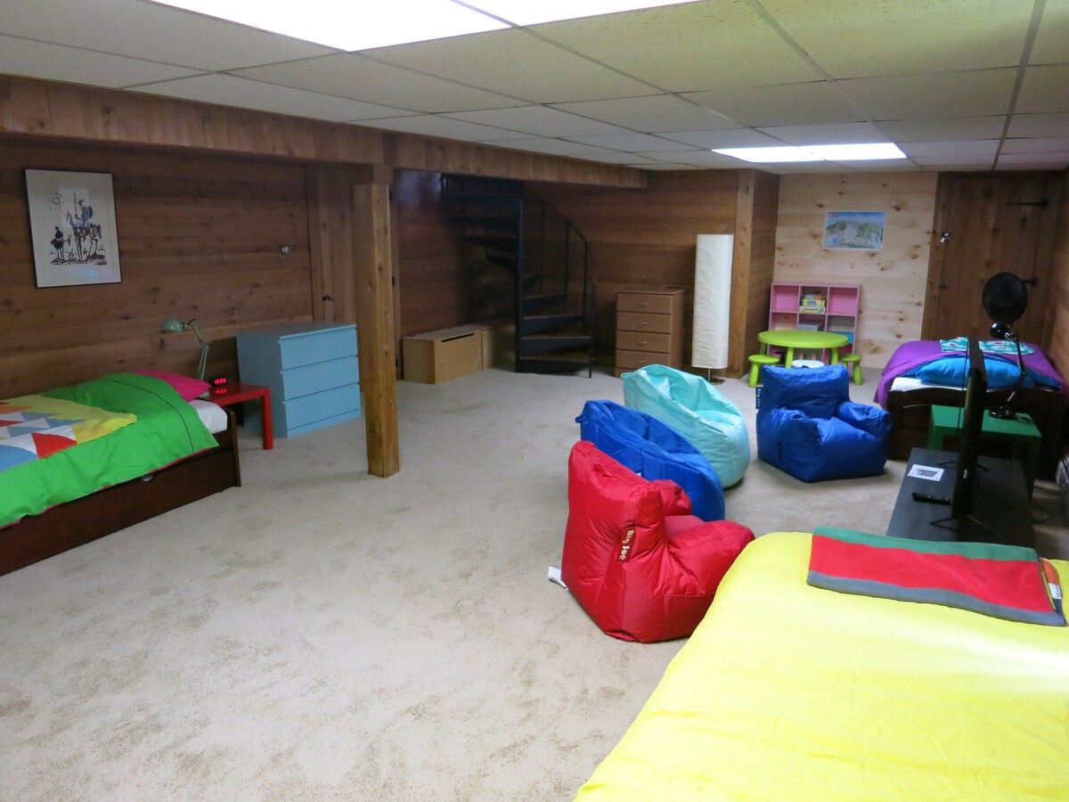 Sótano, habitación infantil