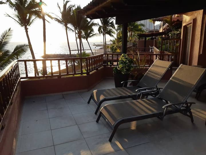 Apartment In front of the beach, Los Tules Vacation homes for Rent in