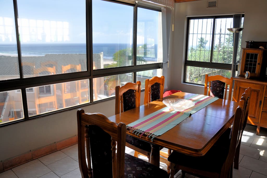 Full sea views from all the rooms. Big sliding windows for the fresh breeze.