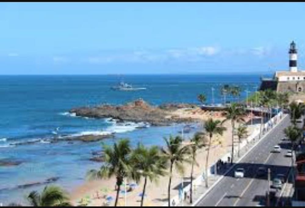 Farol da Barra - Um dos principais pontos turísticos de Salvador.