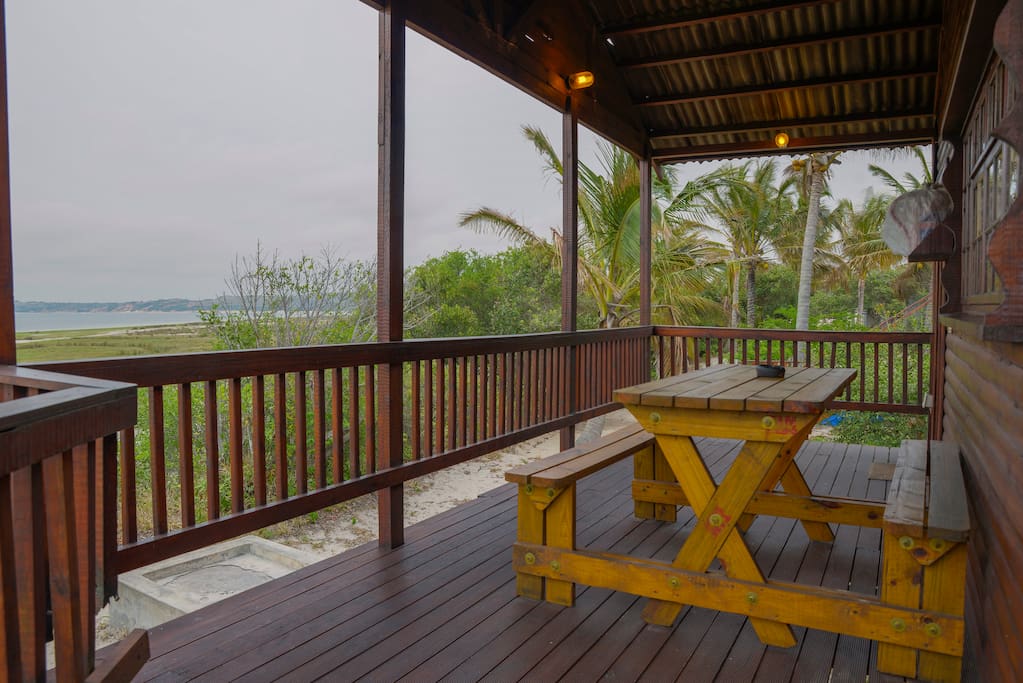 Deck area facing Lagoon