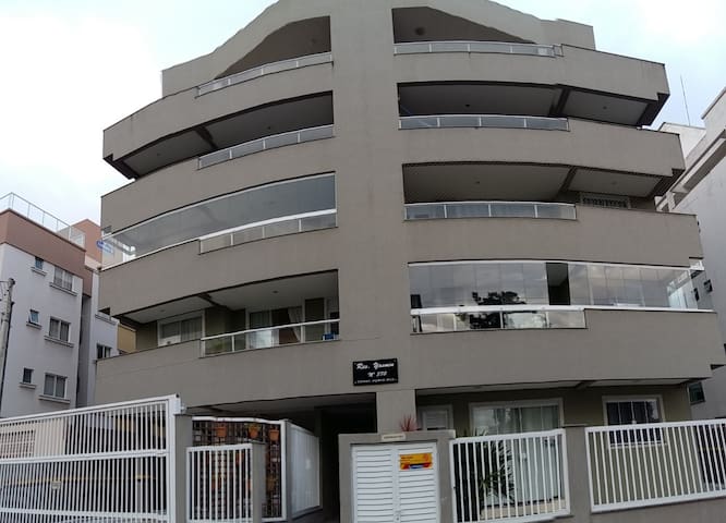 Apto Bombinhas (praia de Bombas) -202/2 dormitório