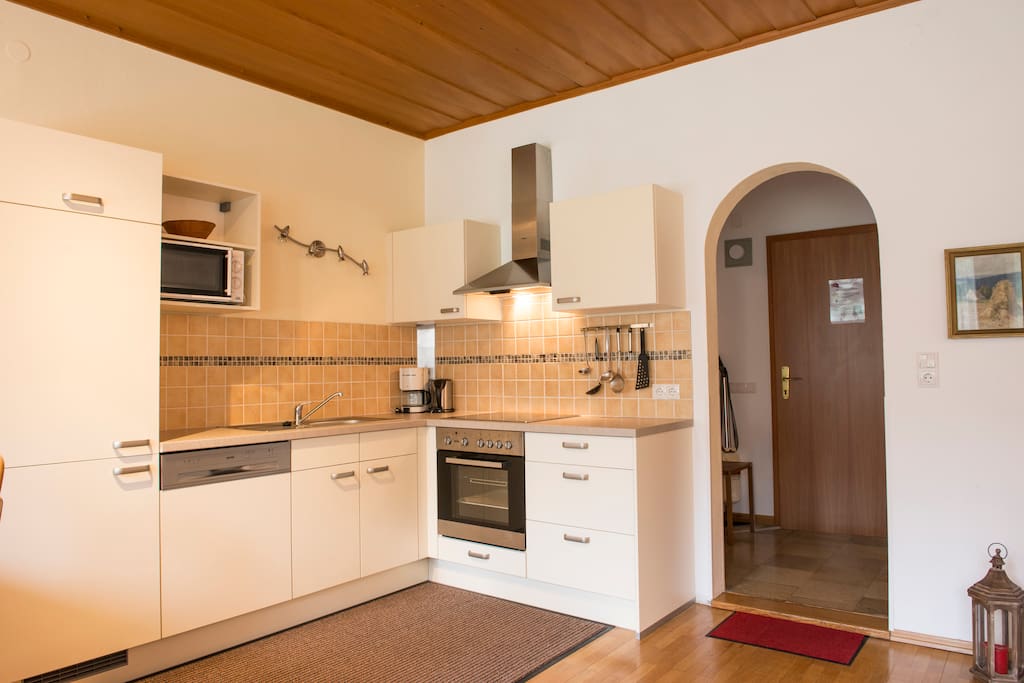 Kitchen / Küche