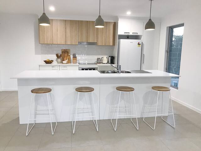 Salty Lane Buddina Beach gallery image 2