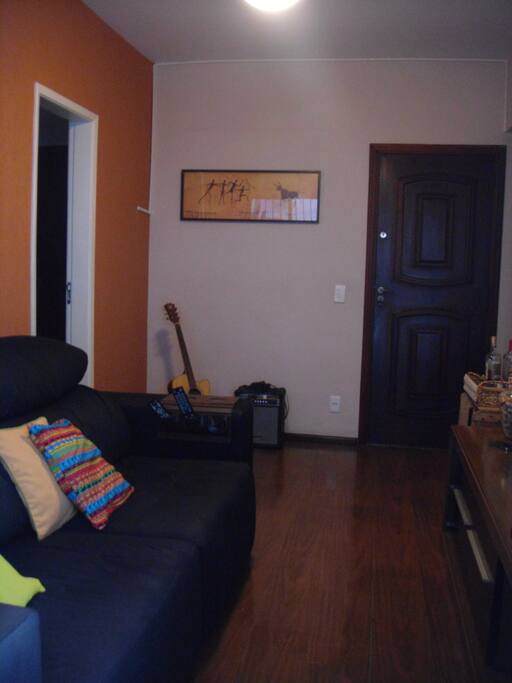 Living room view/Vista da sala