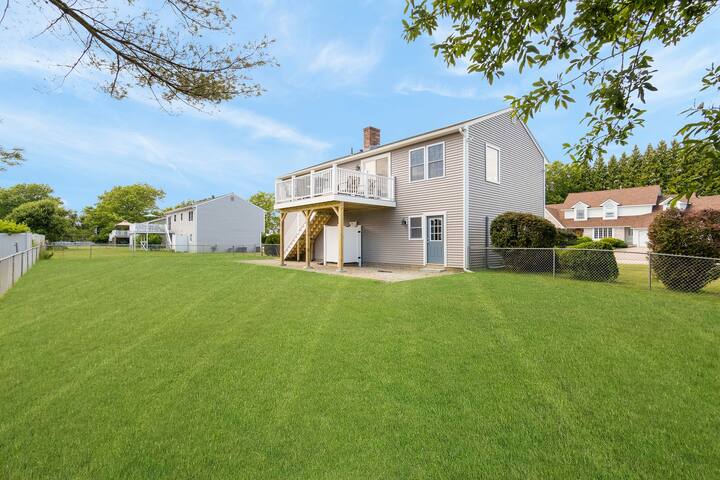 Walk to Beach. Newly Renovated. A/C gallery image 5