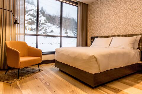 Queen Room in Charming Boutique Hotel