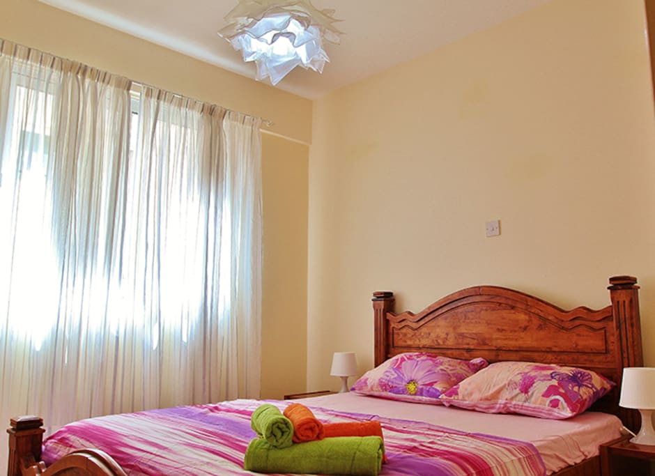 bedroom with double bed