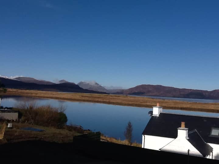 Tidal Cottage On The Shore Isle of Skye Cottages for Rent in Isle of