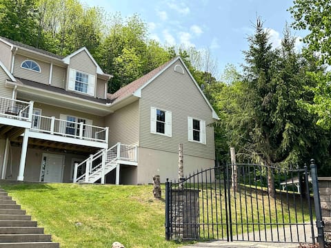 Game Rm,Amazing Waterfall, Sleeps 19,Fire Pit,View