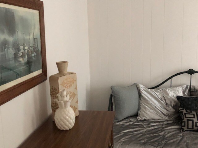 Това дневно легло е в една и съща стая с двойно легло Queen.