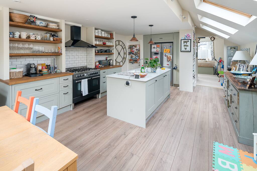 Light and bright spacious kitchen and dining area