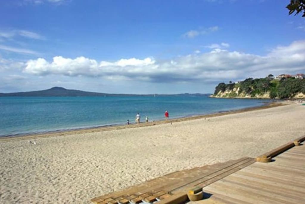 Walk or cycle along the promenade