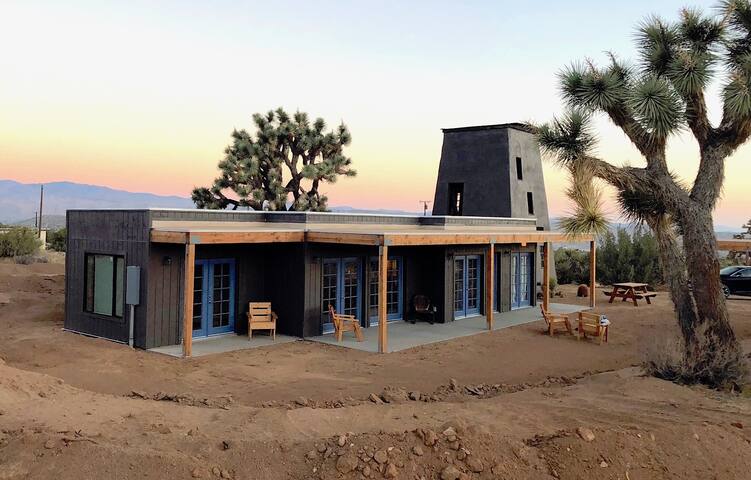 The Joshua Tree Lookout Tower & Cabin