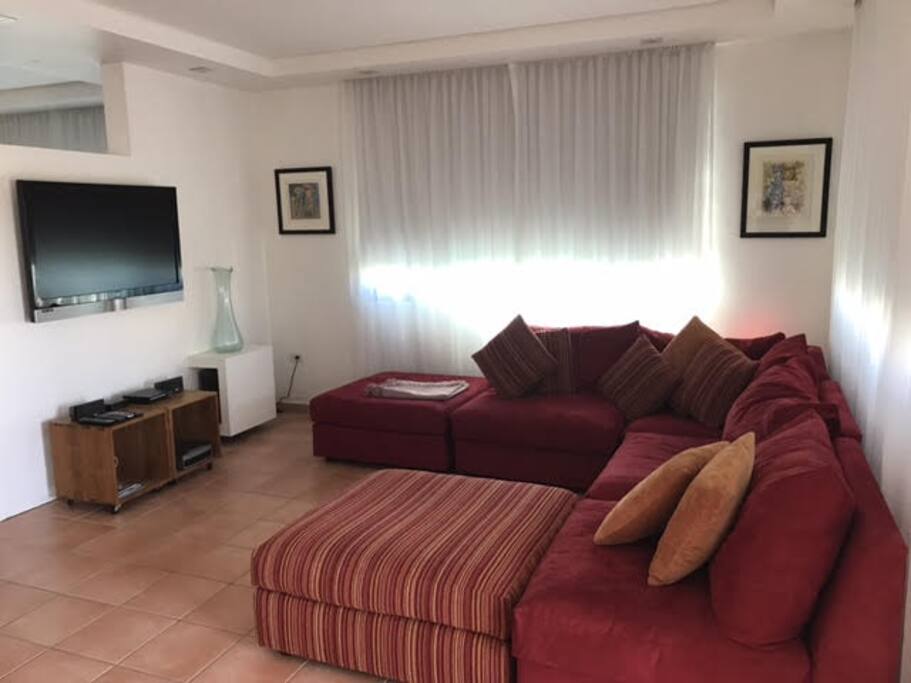 Other view of the living room
