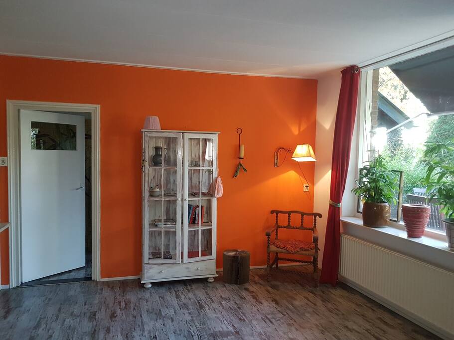 Foto andere kant van de woonkamer