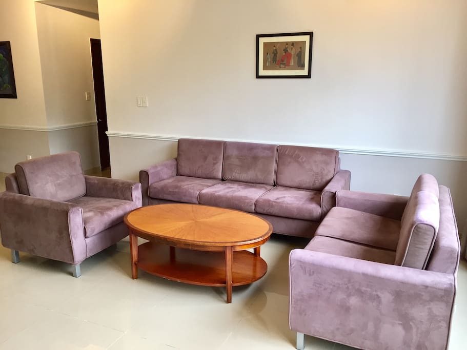 Main entrance living room