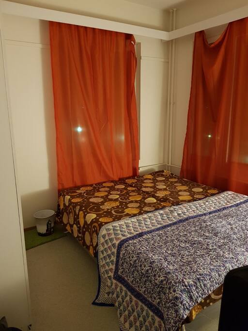 Bed room