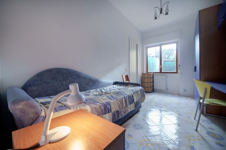 غرفة النوم 2