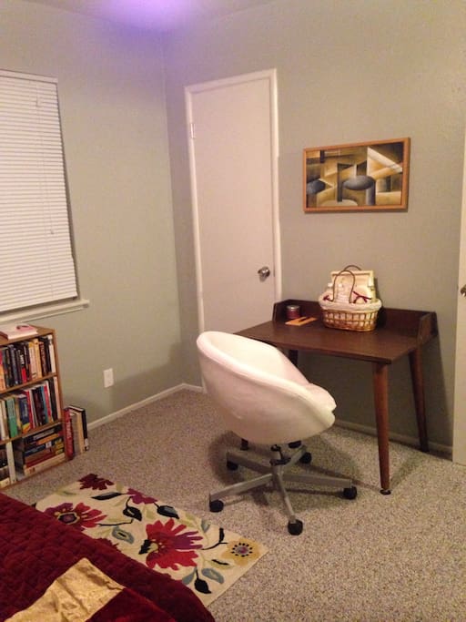 Retro desk and swivel chair