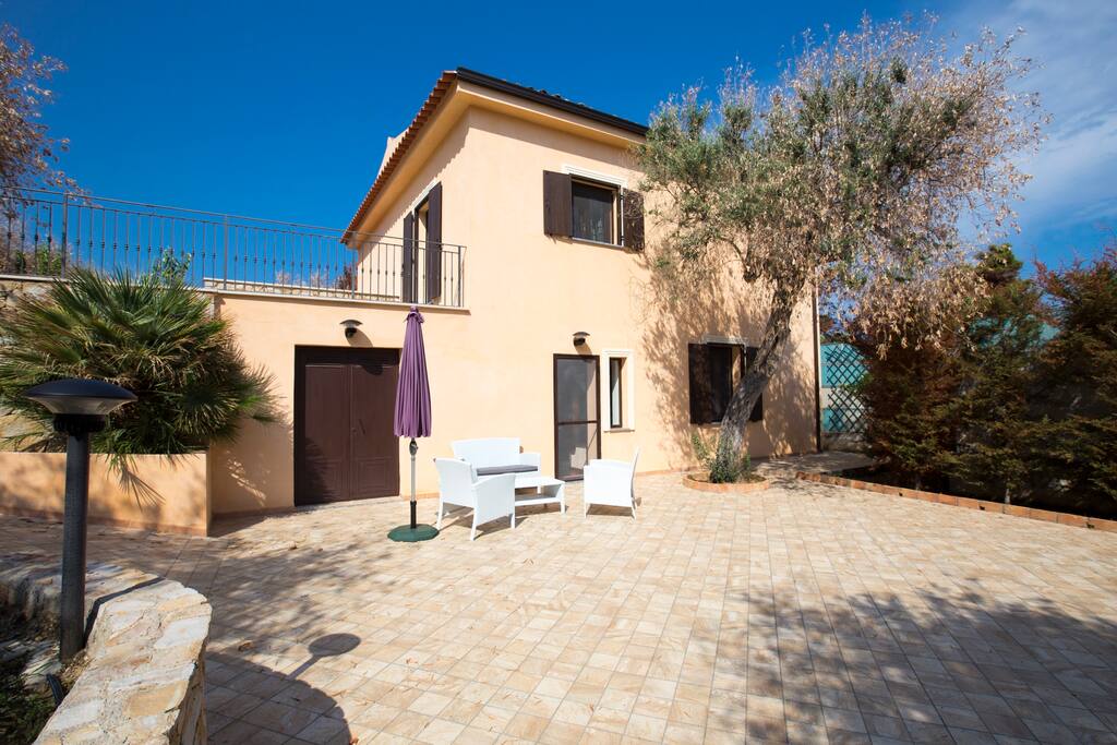 Villa Paradiso, giardino e spazi esterni