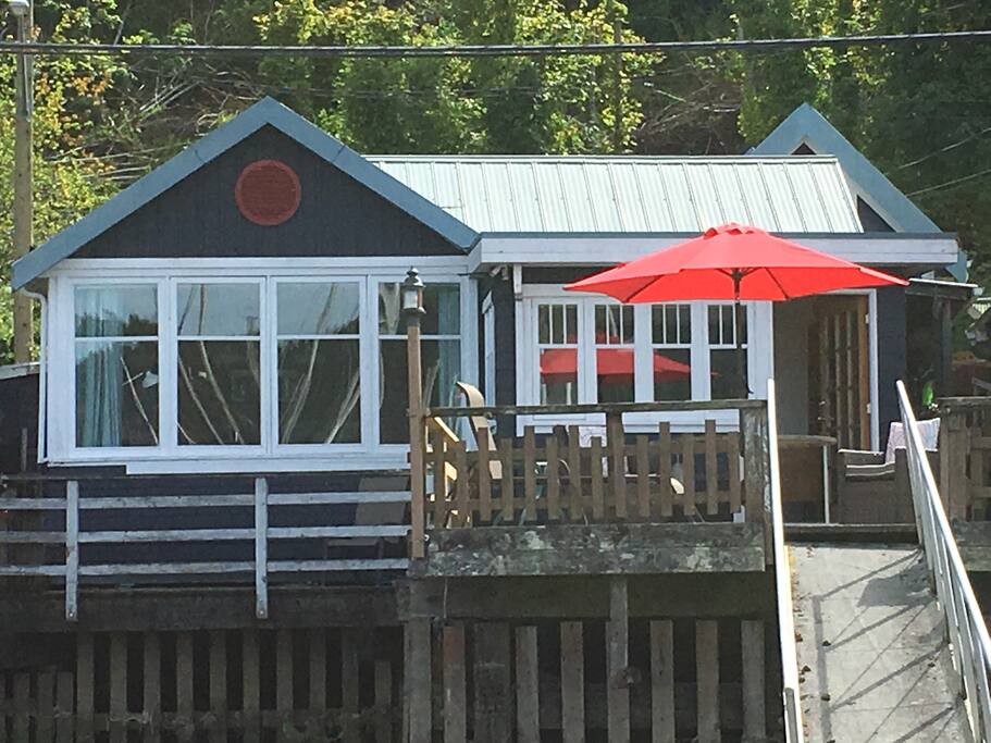 House from 40 ft dock
