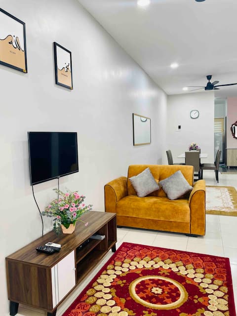 Lalisa  Homestay (for budget & cozy stay)