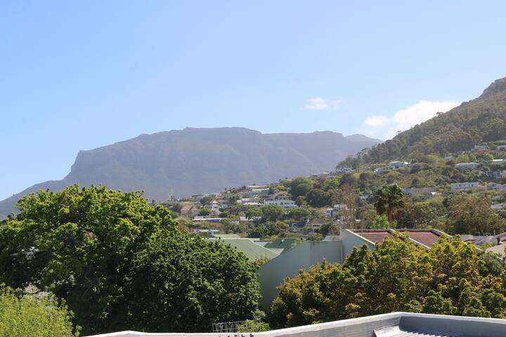 Modern bright and airy townhouse near the beach.