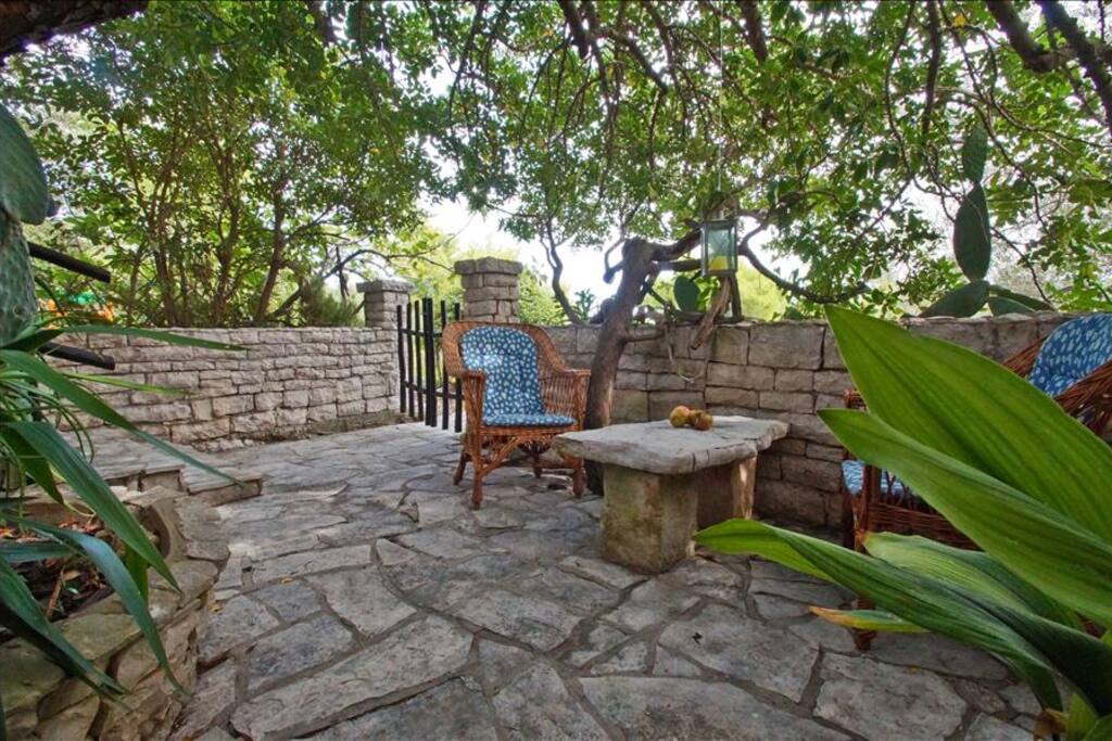 The sitting area near the entrance