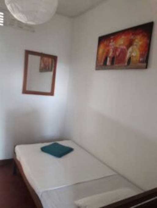 Single bedroom