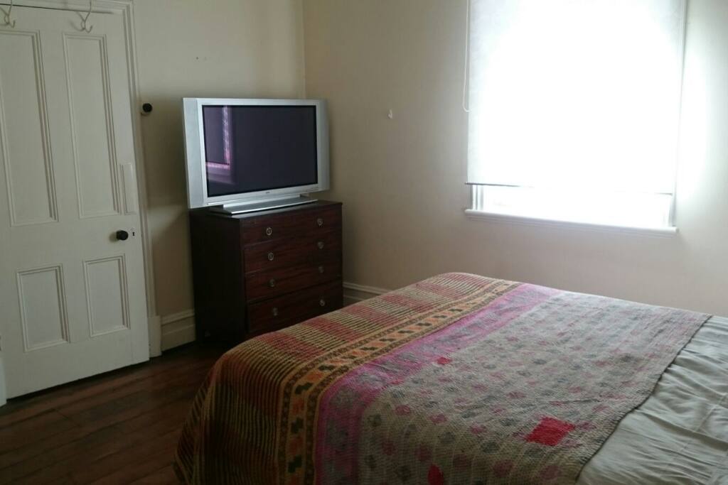 42" TV